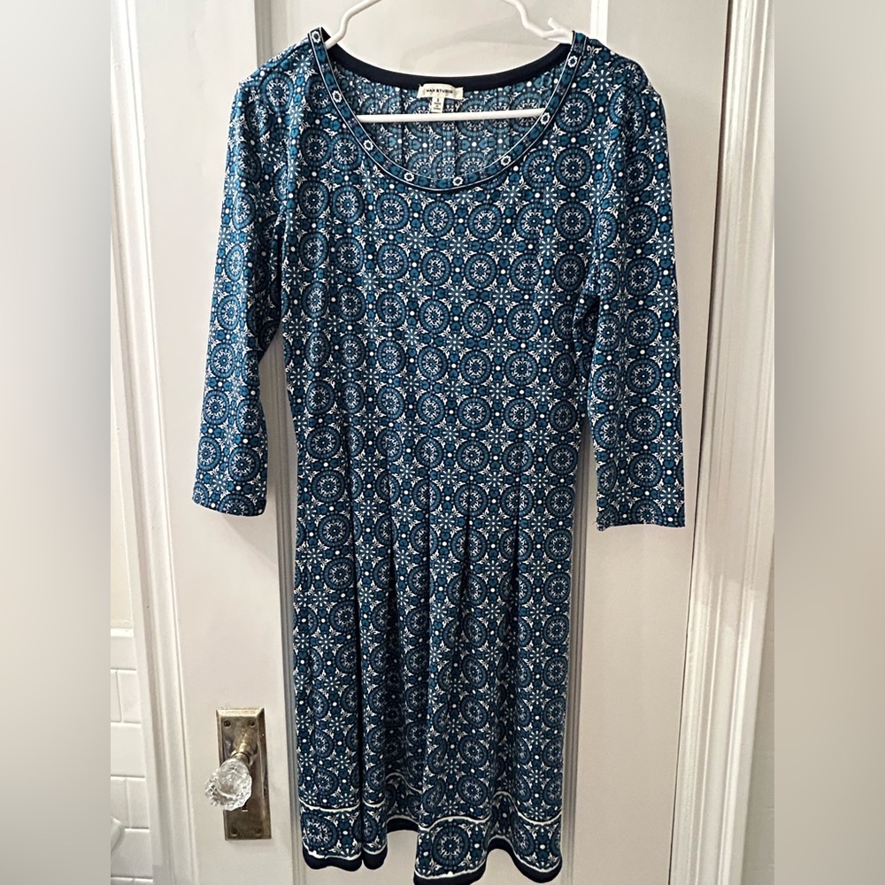 Max Studio Blue and White Long Sleeve Dress
